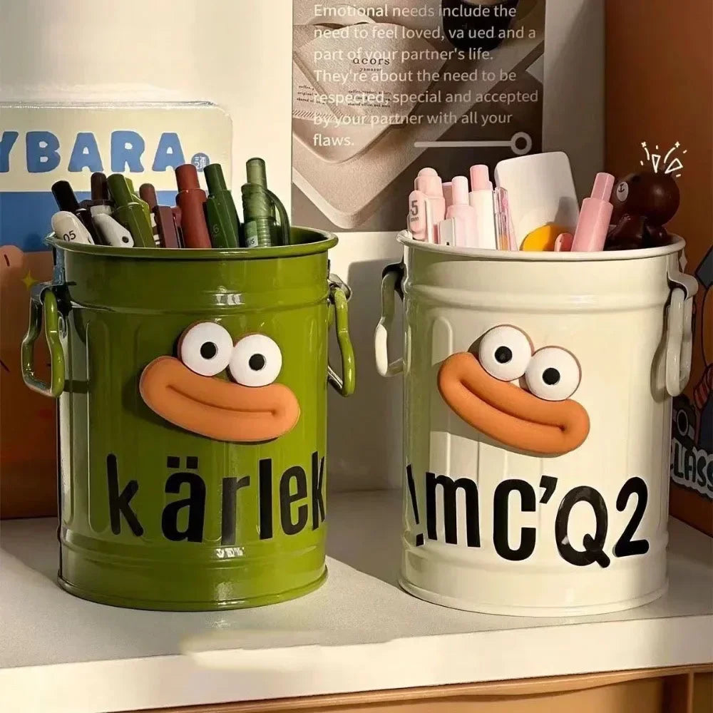 Cartoon pen holder